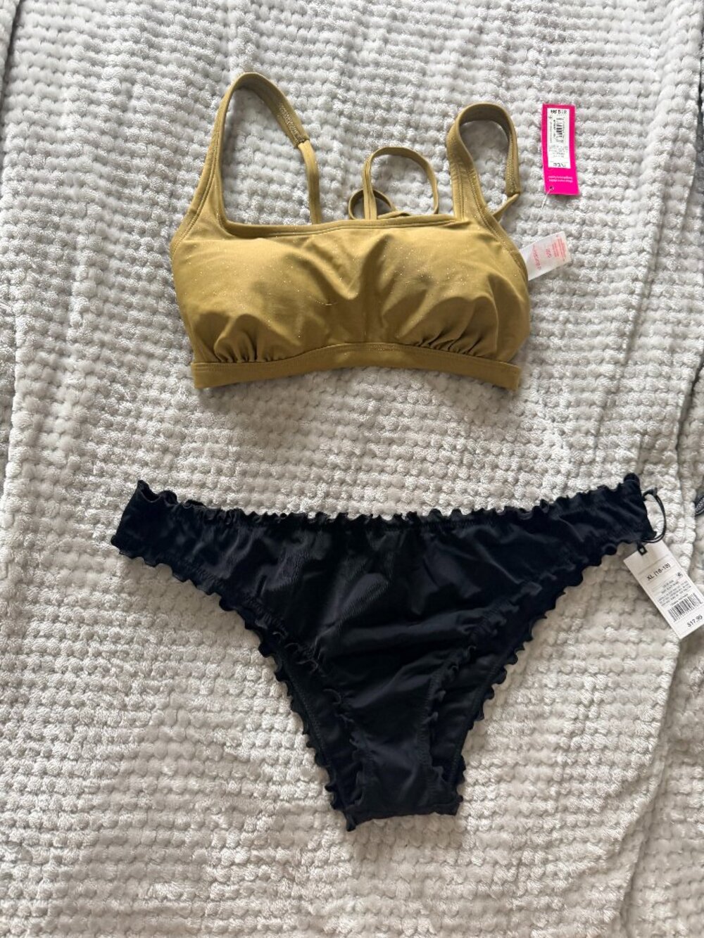 Xhilaration sparkly BIKINI TOP and ruffled bottoms